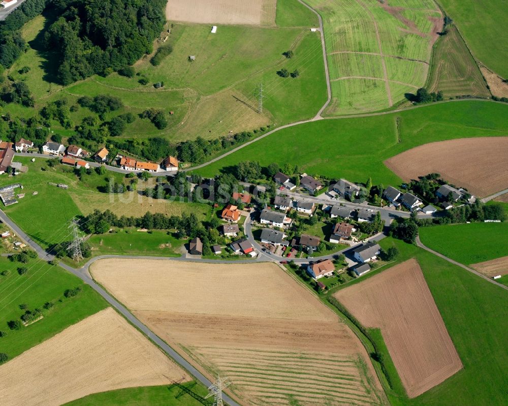 Ober-Kainsbach von oben - Dorfkern am Feldrand in Ober-Kainsbach im Bundesland Hessen, Deutschland