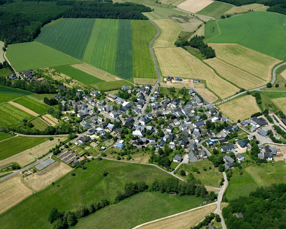 Luftbild Ober Kostenz - Dorfkern am Feldrand in Ober Kostenz im Bundesland Rheinland-Pfalz, Deutschland