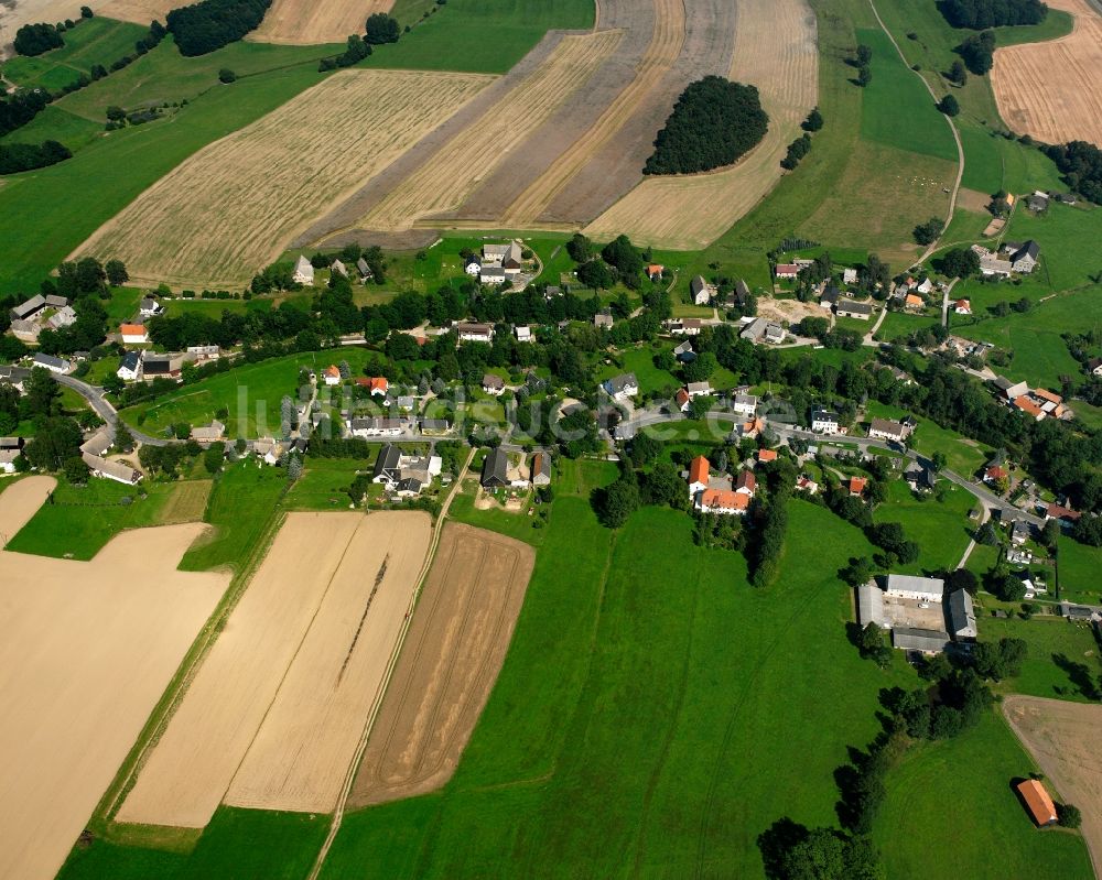 Luftaufnahme Oberbobritzsch - Dorfkern am Feldrand in Oberbobritzsch im Bundesland Sachsen, Deutschland