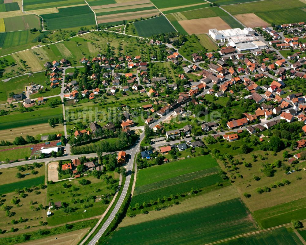 Luftbild Oberhaugstett - Dorfkern am Feldrand in Oberhaugstett im Bundesland Baden-Württemberg, Deutschland