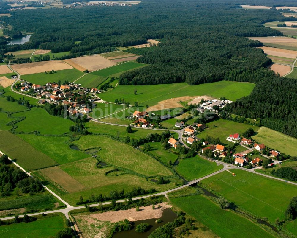 Luftbild Oberkemmathen - Dorfkern am Feldrand in Oberkemmathen im Bundesland Bayern, Deutschland