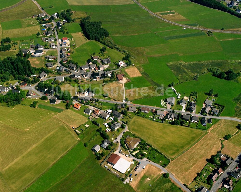 Oberndorf von oben - Dorfkern am Feldrand in Oberndorf im Bundesland Nordrhein-Westfalen, Deutschland