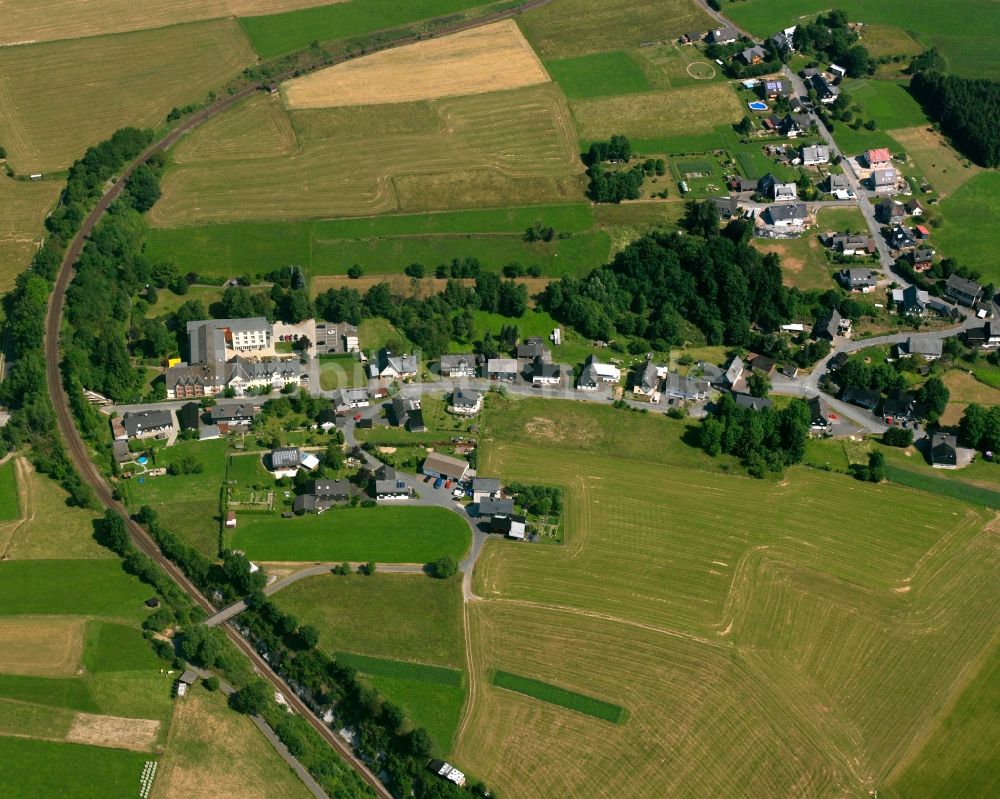 Oberndorf aus der Vogelperspektive: Dorfkern am Feldrand in Oberndorf im Bundesland Nordrhein-Westfalen, Deutschland