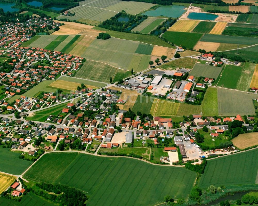 Oberparkstetten von oben - Dorfkern am Feldrand in Oberparkstetten im Bundesland Bayern, Deutschland