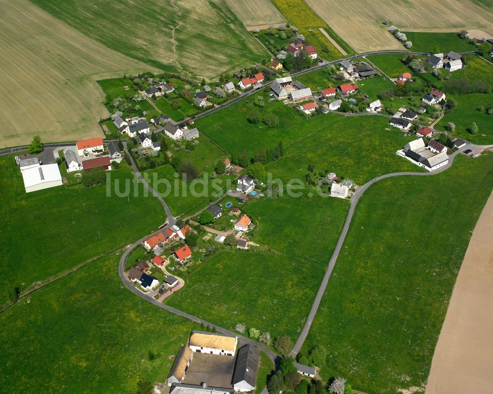 Oberrossau aus der Vogelperspektive: Dorfkern am Feldrand in Oberrossau im Bundesland Sachsen, Deutschland