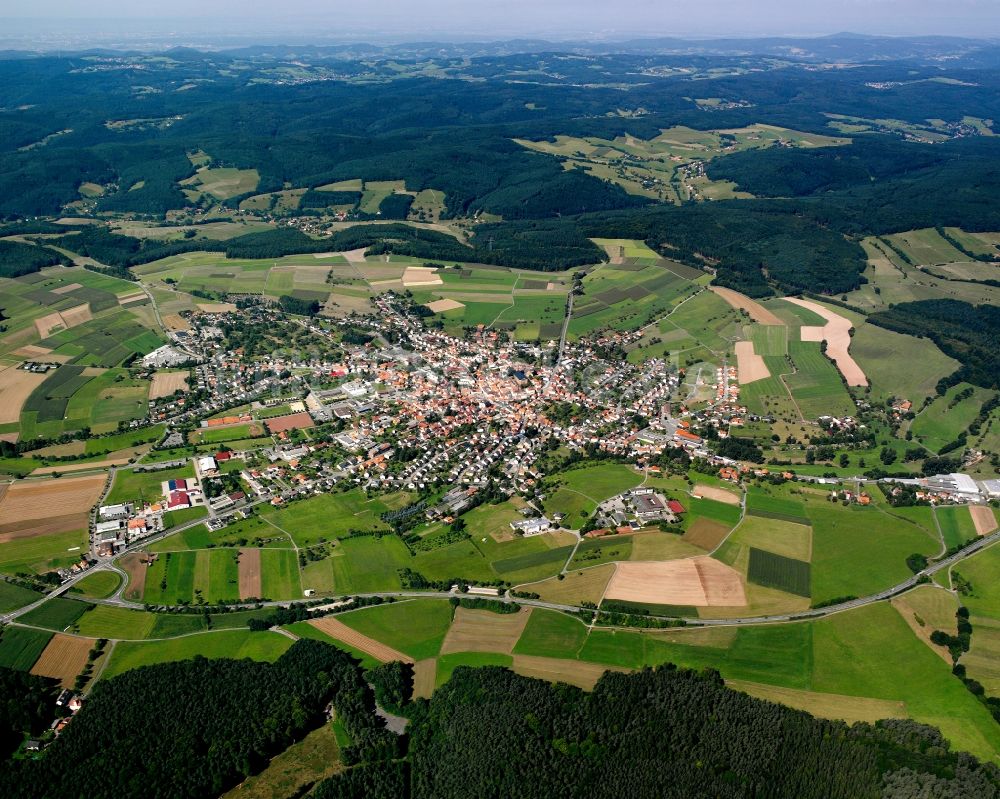 Oberzent von oben - Dorfkern am Feldrand in Oberzent im Bundesland Hessen, Deutschland