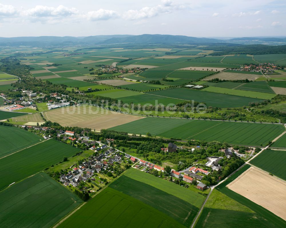 Othfresen von oben - Dorfkern am Feldrand in Othfresen im Bundesland Niedersachsen, Deutschland