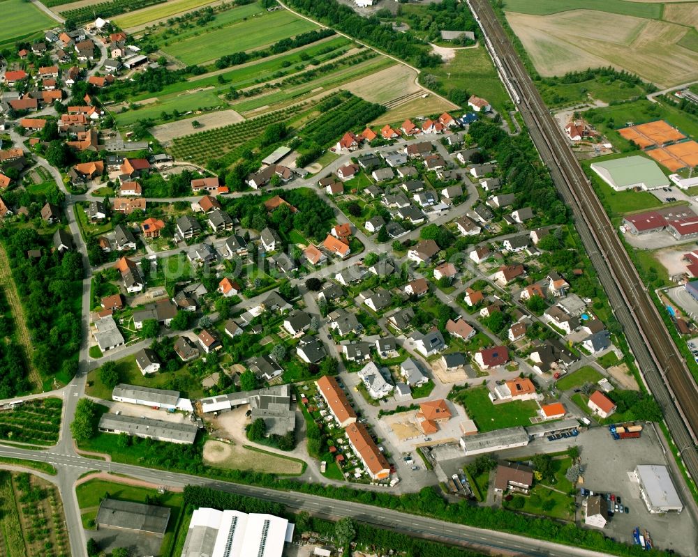 Luftaufnahme Ottersweier - Dorfkern am Feldrand in Ottersweier im Bundesland Baden-Württemberg, Deutschland