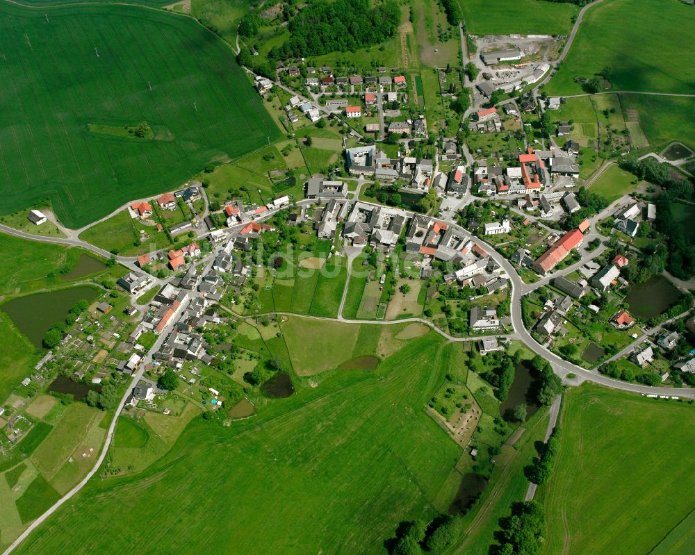 Luftbild Pahren - Dorfkern am Feldrand in Pahren im Bundesland Thüringen, Deutschland