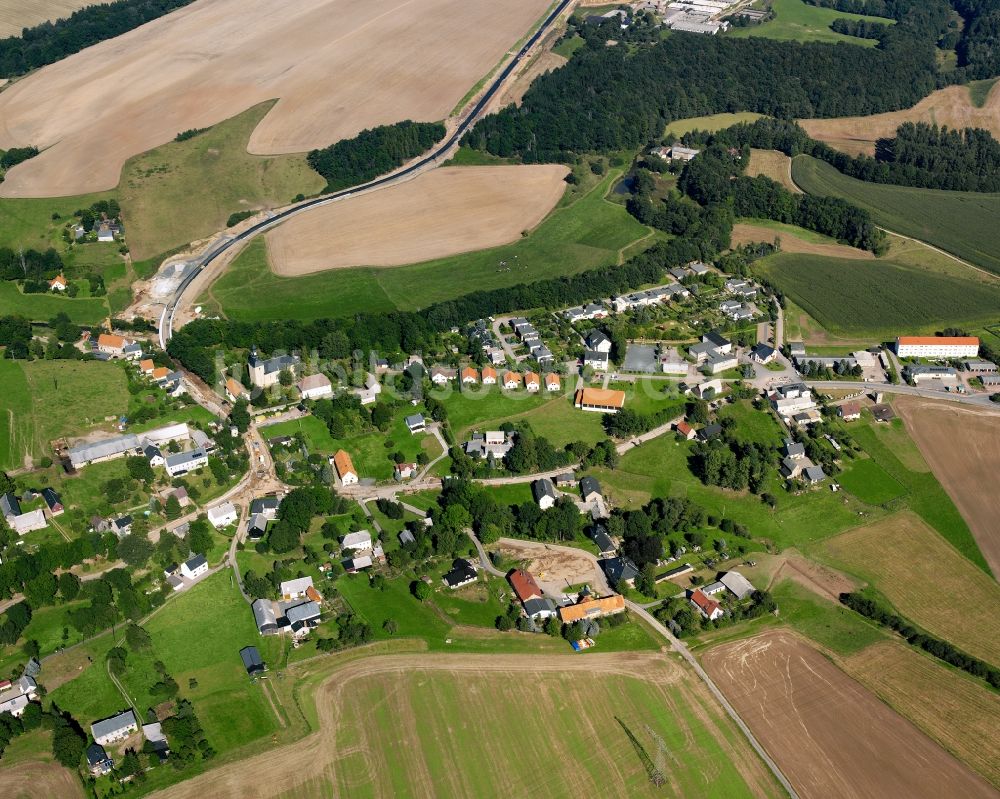 Luftaufnahme Pappendorf - Dorfkern am Feldrand in Pappendorf im Bundesland Sachsen, Deutschland