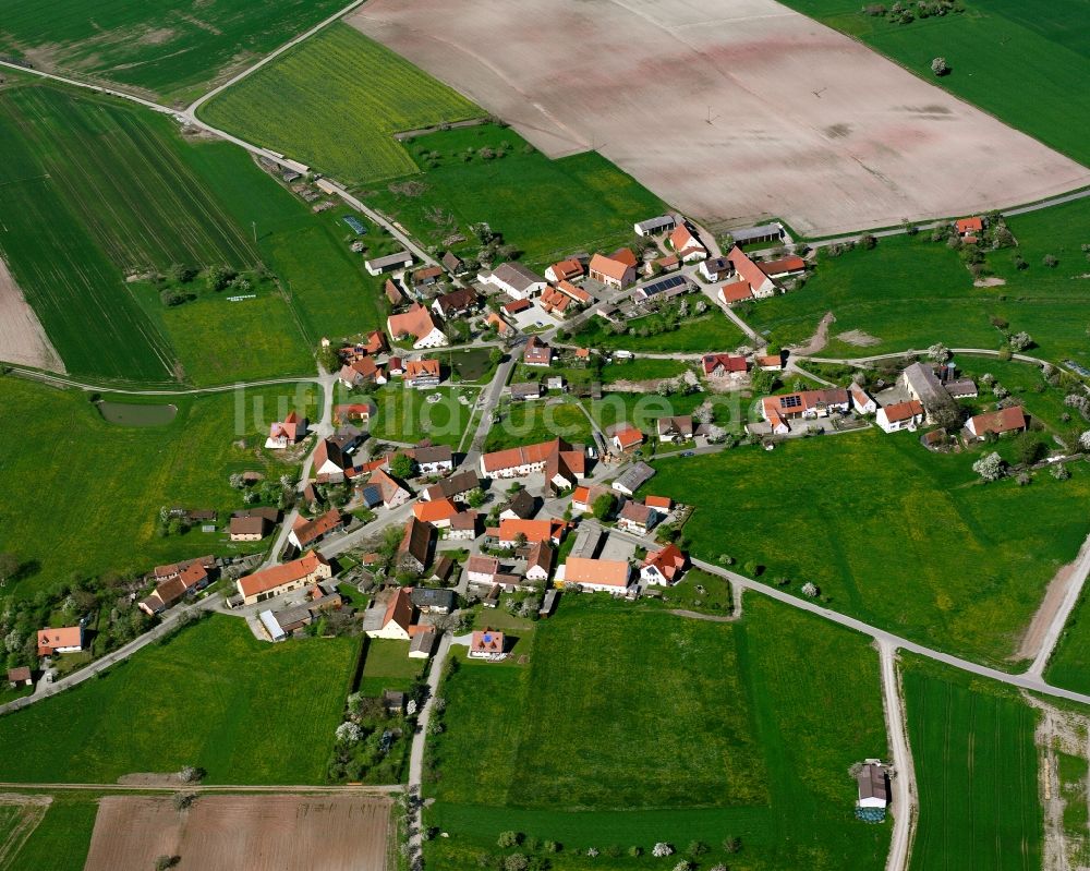 Luftbild Petersdorf - Dorfkern am Feldrand in Petersdorf im Bundesland Bayern, Deutschland