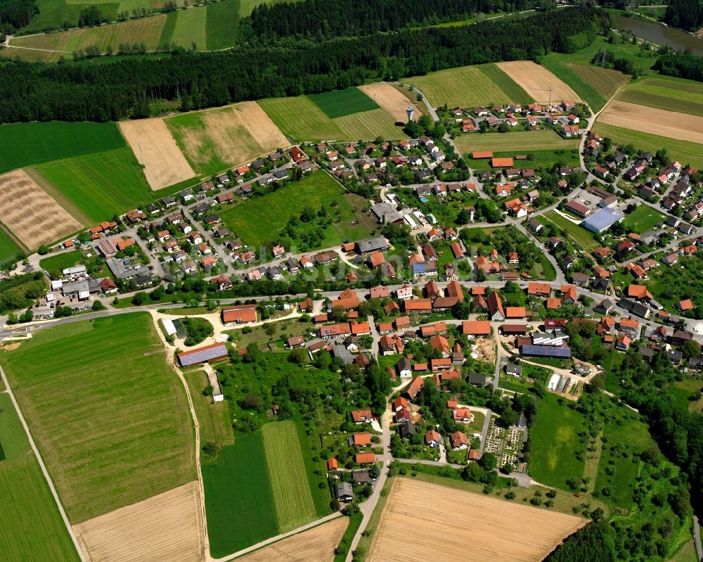 Luftbild Pfahlbronn - Dorfkern am Feldrand in Pfahlbronn im Bundesland Baden-Württemberg, Deutschland