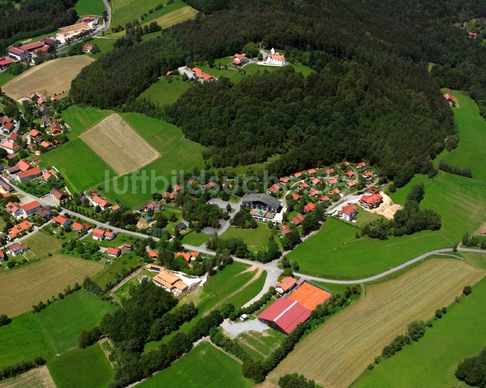 Luftbild Pilgramsberg - Dorfkern am Feldrand in Pilgramsberg im Bundesland Bayern, Deutschland