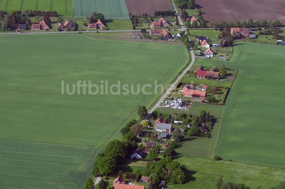 Luftaufnahme Pogreß - Dorfkern am Feldrand in Pogreß im Bundesland Mecklenburg-Vorpommern, Deutschland