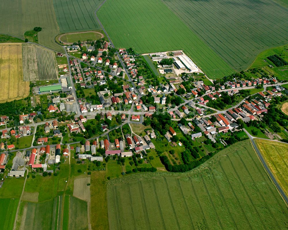 Luftbild Ponickau - Dorfkern am Feldrand in Ponickau im Bundesland Sachsen, Deutschland