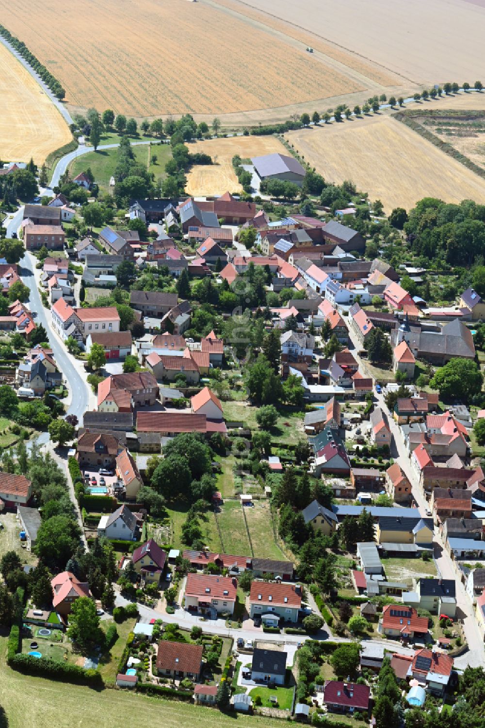 Luftbild Prießnitz - Dorfkern am Feldrand in Prießnitz im Bundesland Sachsen-Anhalt, Deutschland