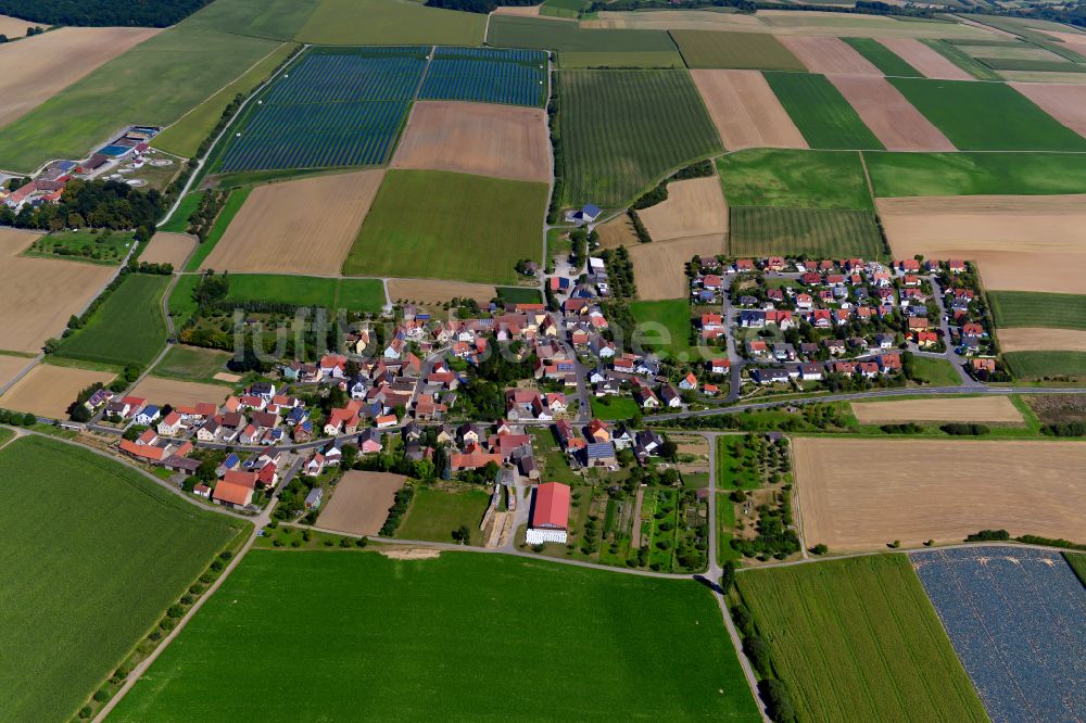 Luftbild Püssensheim - Dorfkern am Feldrand in Püssensheim im Bundesland Bayern, Deutschland