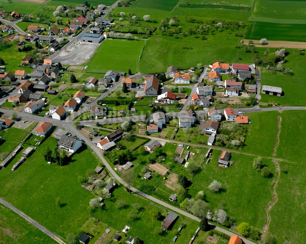 Luftaufnahme Rüddingshausen - Dorfkern am Feldrand in Rüddingshausen im Bundesland Hessen, Deutschland