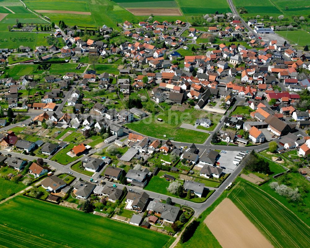 Rüddingshausen von oben - Dorfkern am Feldrand in Rüddingshausen im Bundesland Hessen, Deutschland