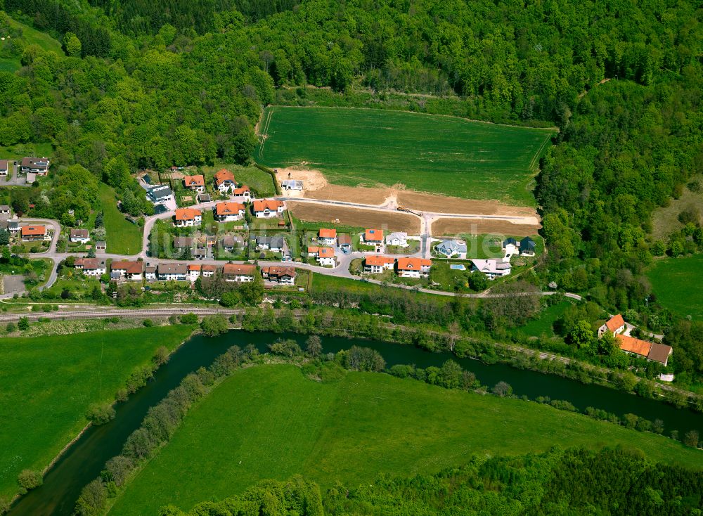 Luftaufnahme Rechtenstein - Dorfkern am Feldrand in Rechtenstein im Bundesland Baden-Württemberg, Deutschland