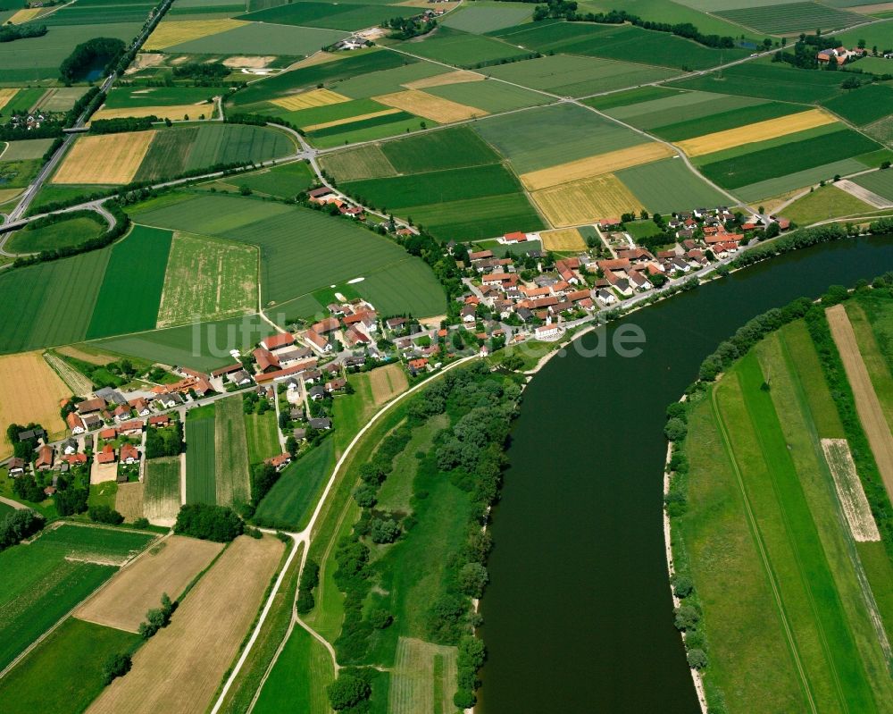 Reibersdorf aus der Vogelperspektive: Dorfkern am Feldrand in Reibersdorf im Bundesland Bayern, Deutschland