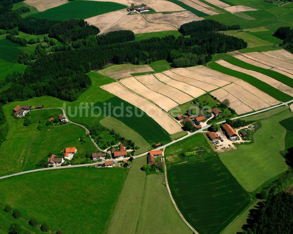 Luftbild Reisach - Dorfkern am Feldrand in Reisach im Bundesland Bayern, Deutschland