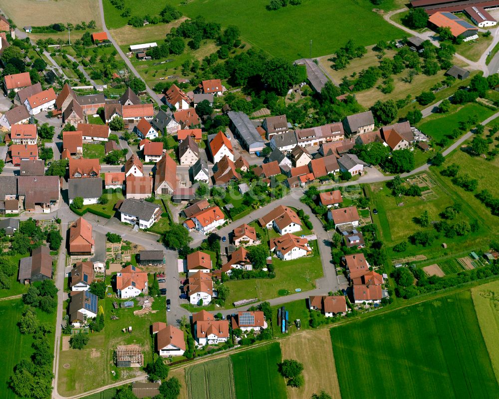 Luftbild Remmingsheim - Dorfkern am Feldrand in Remmingsheim im Bundesland Baden-Württemberg, Deutschland