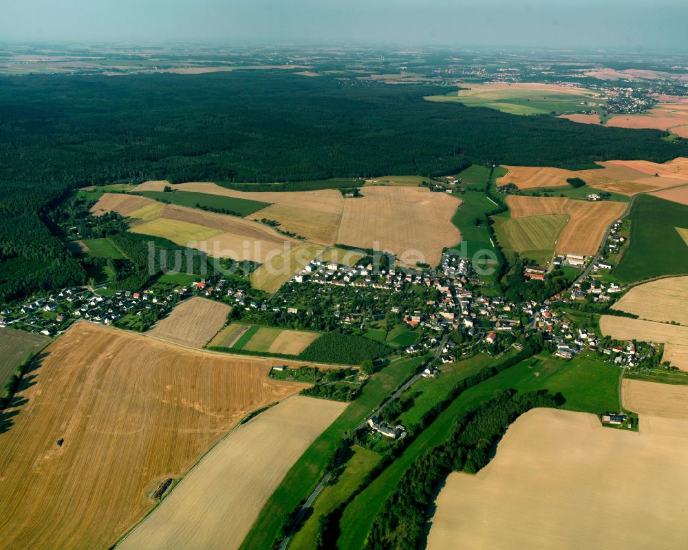 Reudnitz von oben - Dorfkern am Feldrand in Reudnitz im Bundesland Thüringen, Deutschland