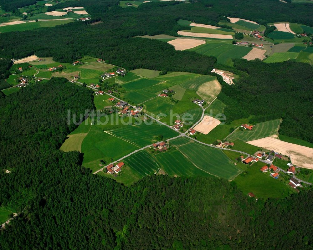 Luftaufnahme Ried - Dorfkern am Feldrand in Ried im Bundesland Bayern, Deutschland