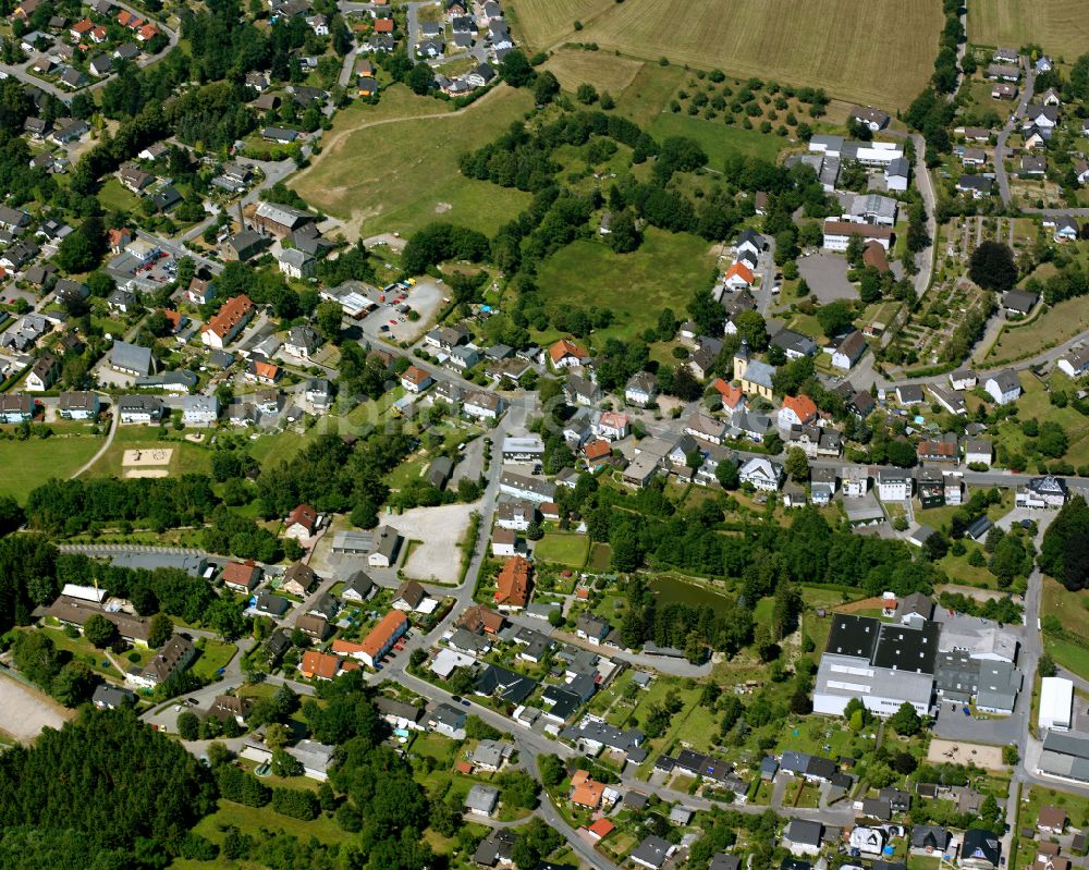 Rönsahl von oben - Dorfkern am Feldrand in Rönsahl im Bundesland Nordrhein-Westfalen, Deutschland