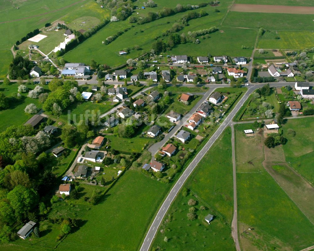 Luftaufnahme Rodenroth - Dorfkern am Feldrand in Rodenroth im Bundesland Hessen, Deutschland