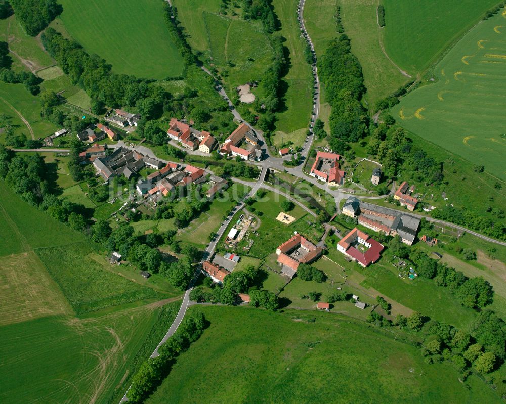 Luftaufnahme Rohna - Dorfkern am Feldrand in Rohna im Bundesland Thüringen, Deutschland