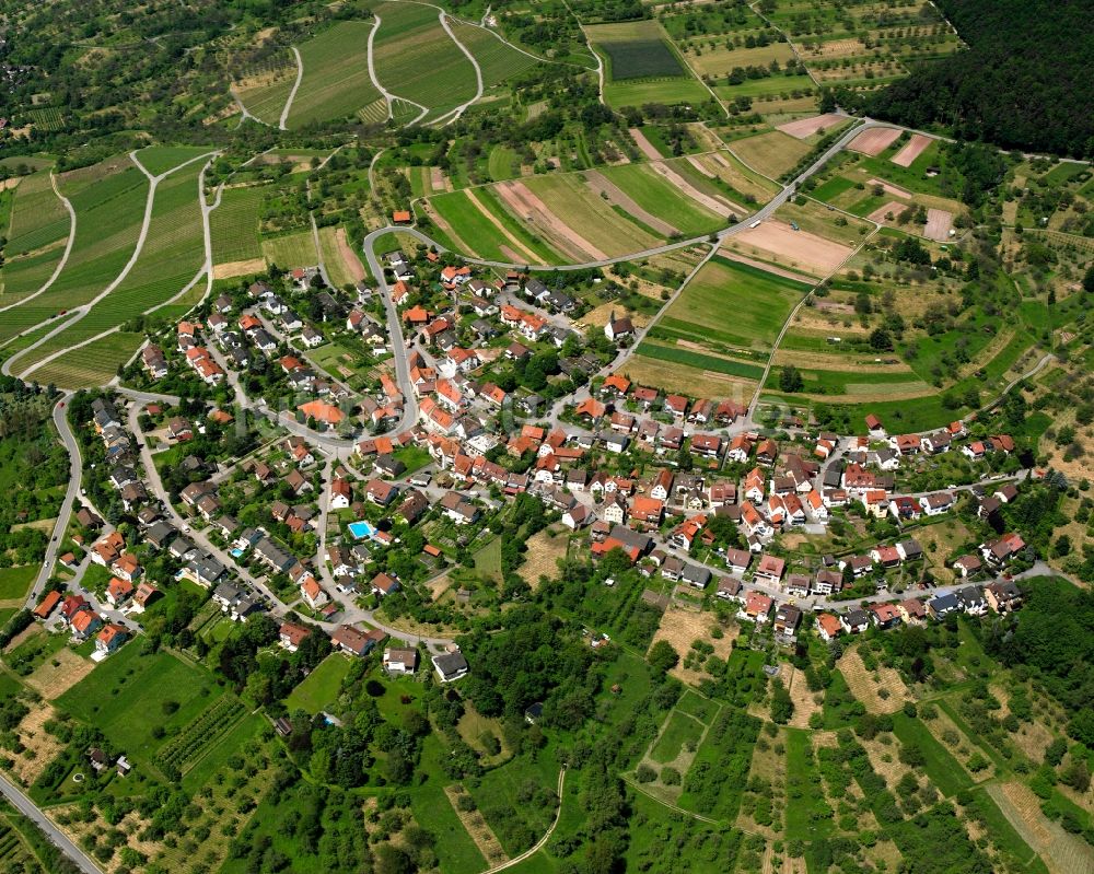 Rohrbronn aus der Vogelperspektive: Dorfkern am Feldrand in Rohrbronn im Bundesland Baden-Württemberg, Deutschland