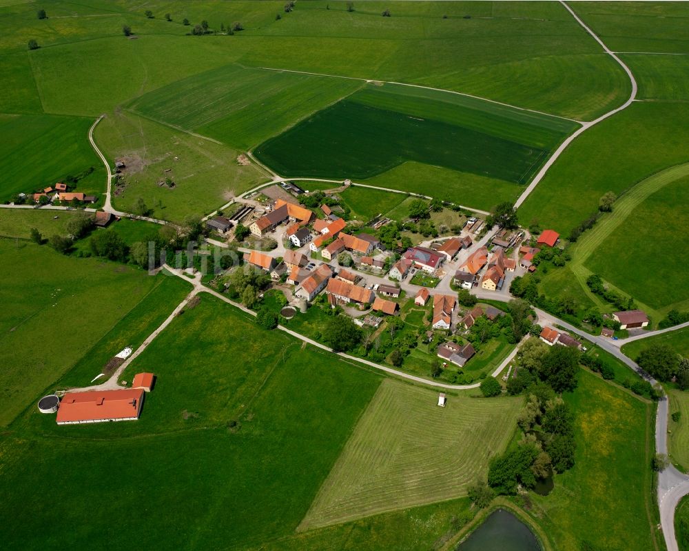 Röttenbach von oben - Dorfkern am Feldrand in Röttenbach im Bundesland Bayern, Deutschland