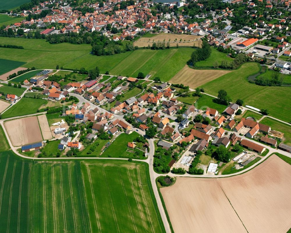 Luftbild Sachsen - Dorfkern am Feldrand in Sachsen im Bundesland Bayern, Deutschland