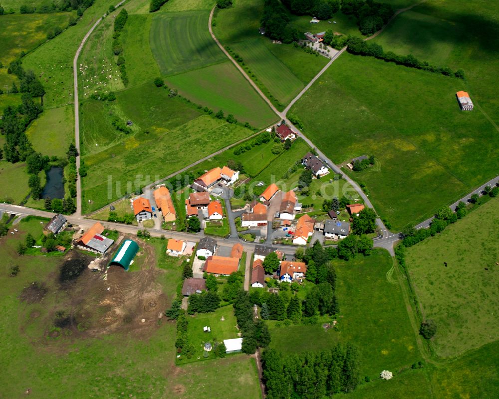 Luftbild Salz - Dorfkern am Feldrand in Salz im Bundesland Hessen, Deutschland