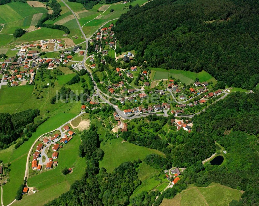 Luftbild Saulburg - Dorfkern am Feldrand in Saulburg im Bundesland Bayern, Deutschland