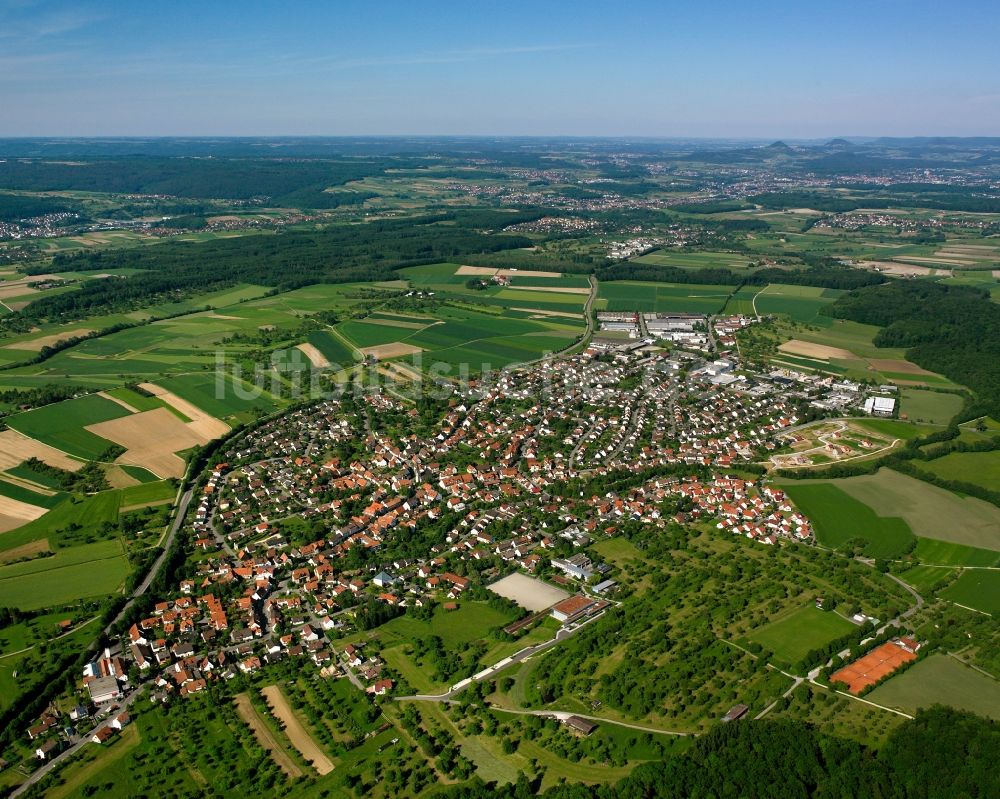 Luftaufnahme Schlierbach - Dorfkern am Feldrand in Schlierbach im Bundesland Baden-Württemberg, Deutschland