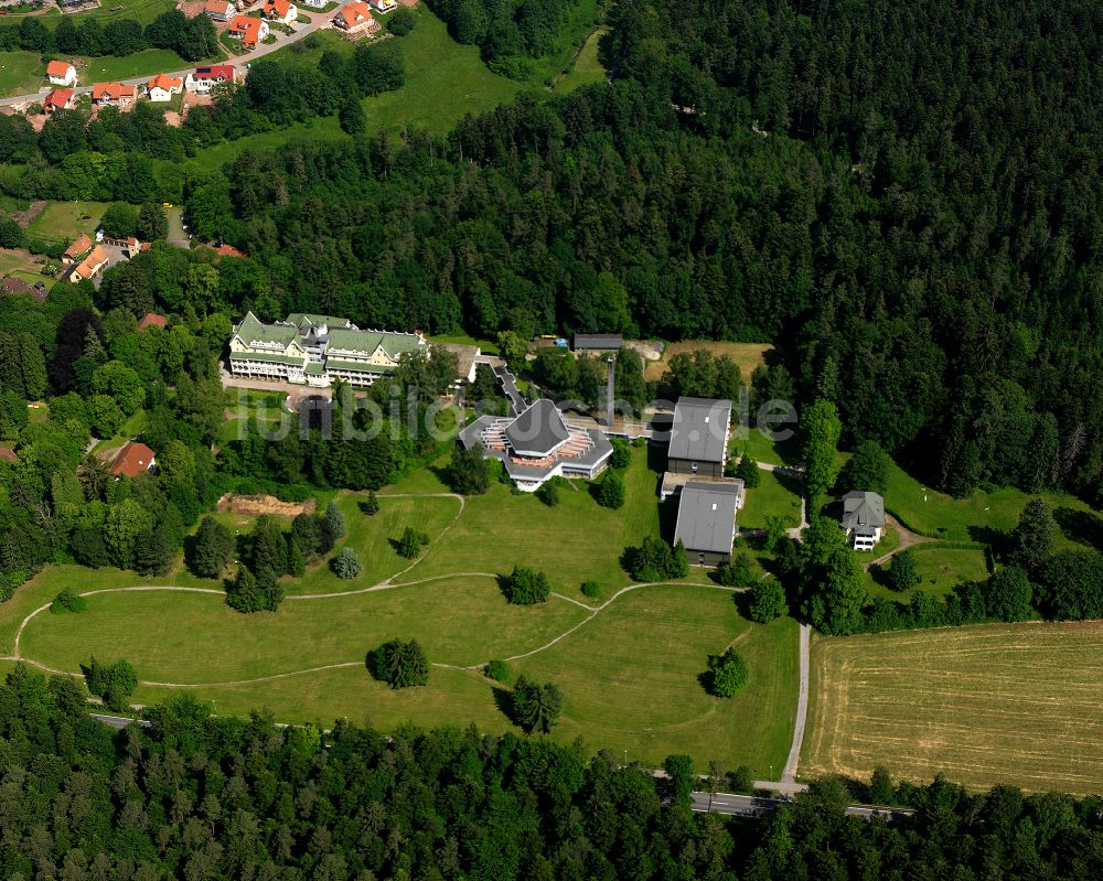 Luftbild Schömberg - Dorfkern am Feldrand in Schömberg im Bundesland Baden-Württemberg, Deutschland