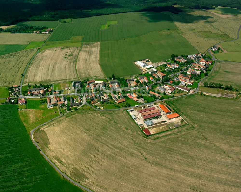 Luftbild Schönborn - Dorfkern am Feldrand in Schönborn im Bundesland Sachsen, Deutschland