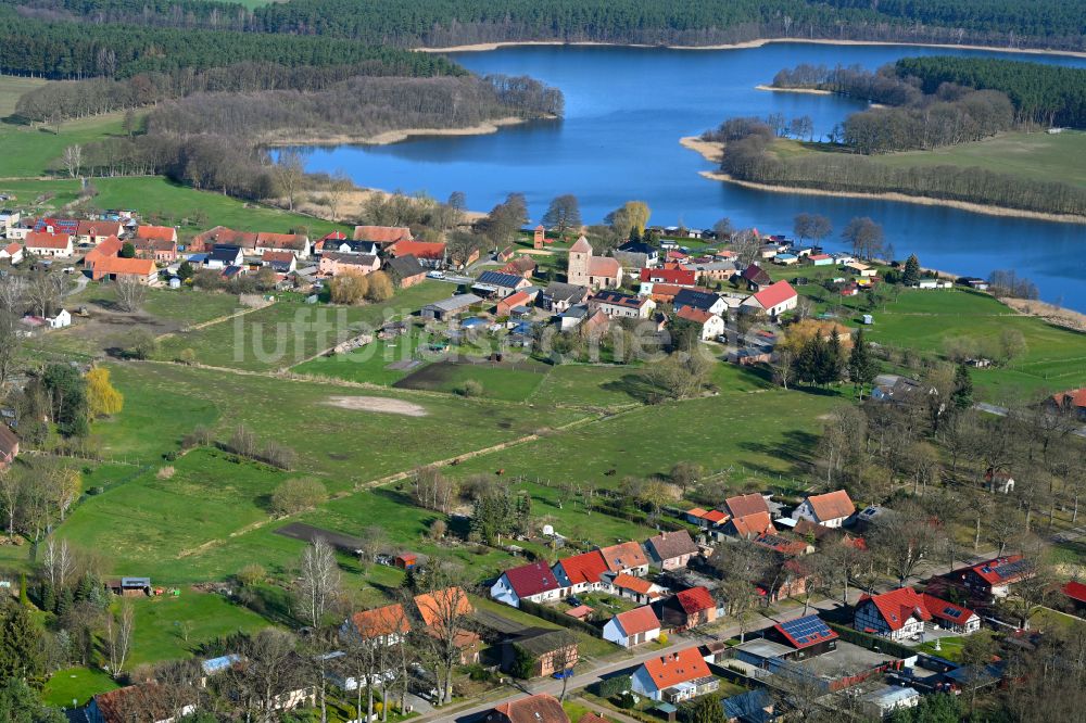 Luftbild Schweinrich - Dorfkern am Feldrand in Schweinrich im Bundesland Brandenburg, Deutschland