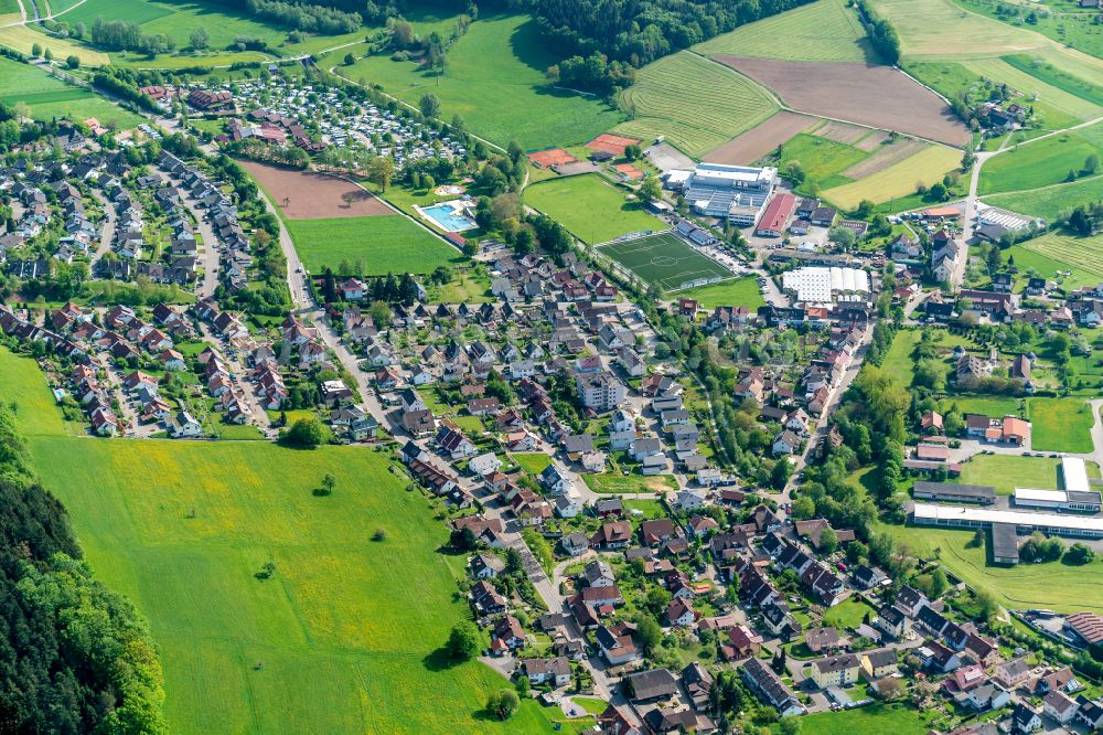 Luftaufnahme Seelbach - Dorfkern am Feldrand in Seelbach im Bundesland Baden-Württemberg, Deutschland