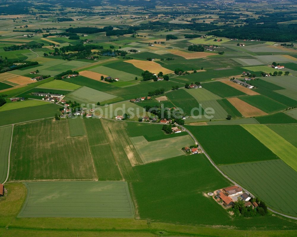 Seiderau aus der Vogelperspektive: Dorfkern am Feldrand in Seiderau im Bundesland Bayern, Deutschland