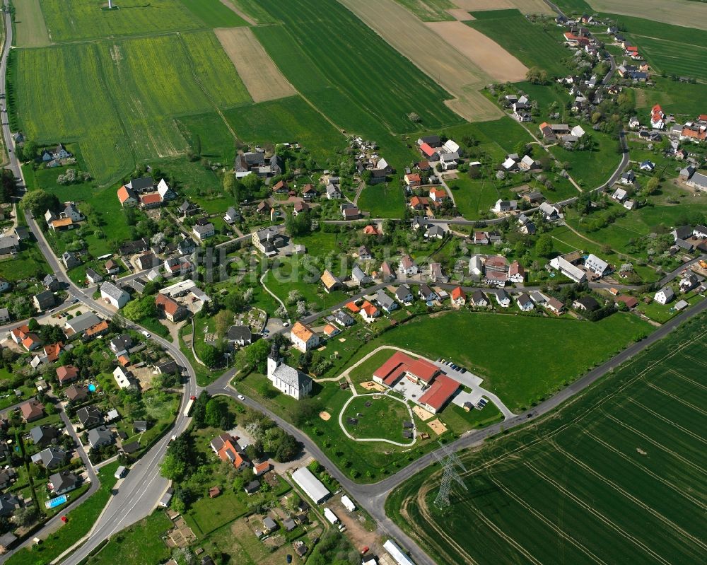 Luftbild Seifersbach - Dorfkern am Feldrand in Seifersbach im Bundesland Sachsen, Deutschland