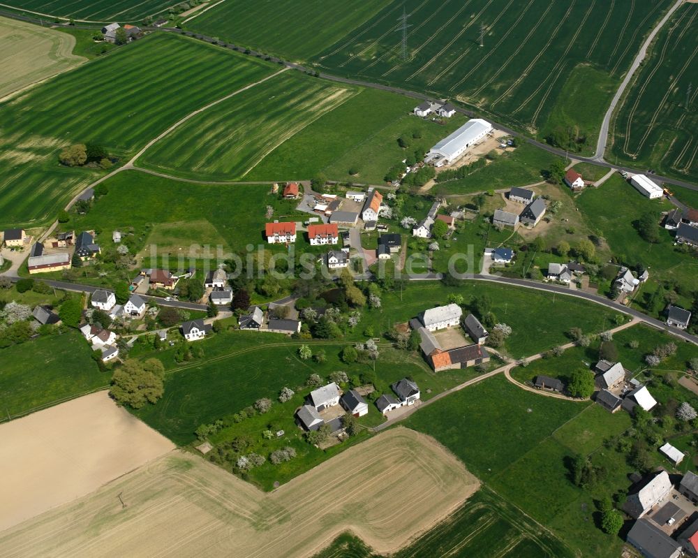 Luftaufnahme Seifersbach - Dorfkern am Feldrand in Seifersbach im Bundesland Sachsen, Deutschland