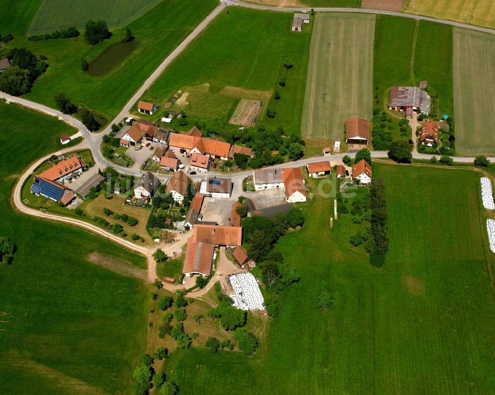 Luftbild Selingsdorf - Dorfkern am Feldrand in Selingsdorf im Bundesland Bayern, Deutschland