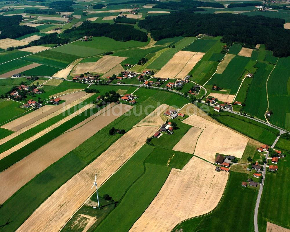 Luftbild Siebengadern - Dorfkern am Feldrand in Siebengadern im Bundesland Bayern, Deutschland