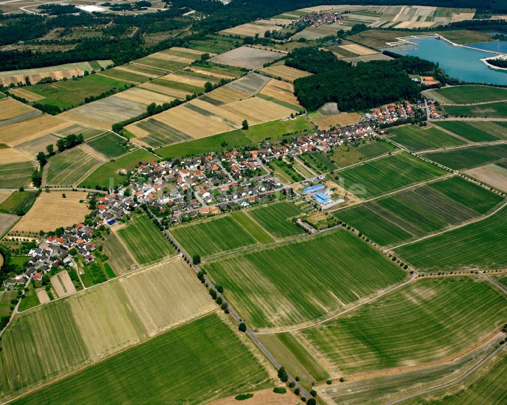 Sinzheim von oben - Dorfkern am Feldrand in Sinzheim im Bundesland Baden-Württemberg, Deutschland