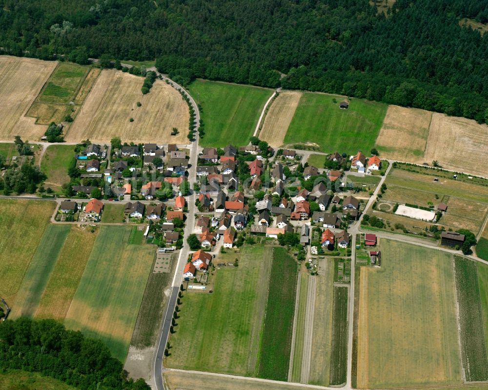 Sinzheim aus der Vogelperspektive: Dorfkern am Feldrand in Sinzheim im Bundesland Baden-Württemberg, Deutschland