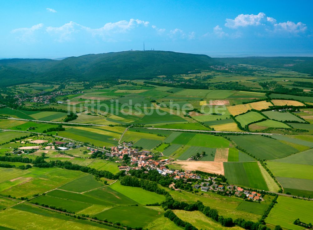 Luftaufnahme Standenbühl - Dorfkern am Feldrand in Standenbühl im Bundesland Rheinland-Pfalz, Deutschland